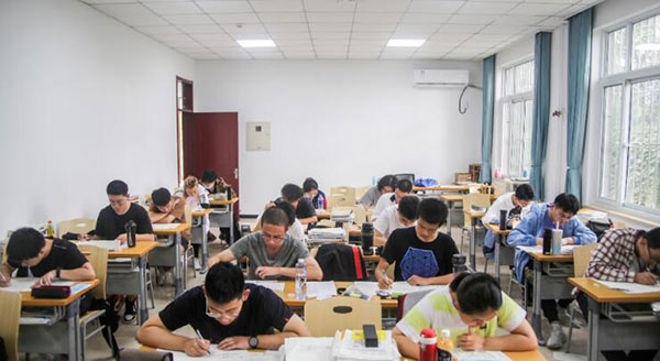 龙门育才艺考生文化课作息时间表