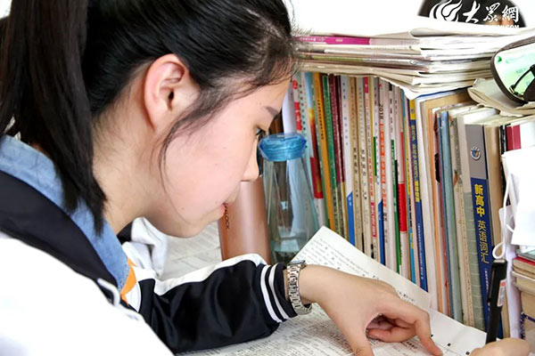 南宁秦学艺术生全日制文化课冲刺班