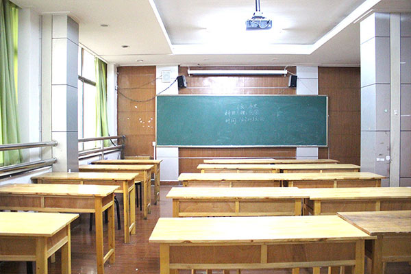 济南震华复读学校怎么样，升学率好不好？