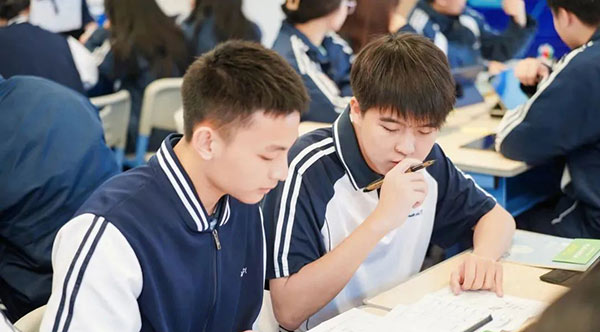 卓越教育艺考生高考文化课精品班