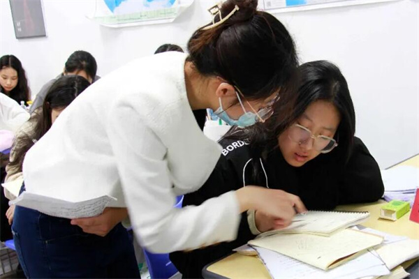 北京艺考文化课辅导机构排名前三名，高效提升机构榜单