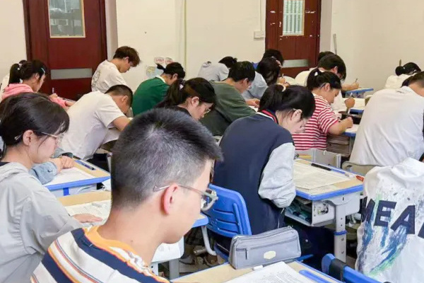 重庆高考复读哪个学校好？6所学校排名一览