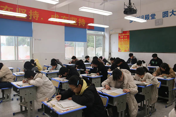 重庆市艺考文化课集训学校哪里好一点？快来看看吧