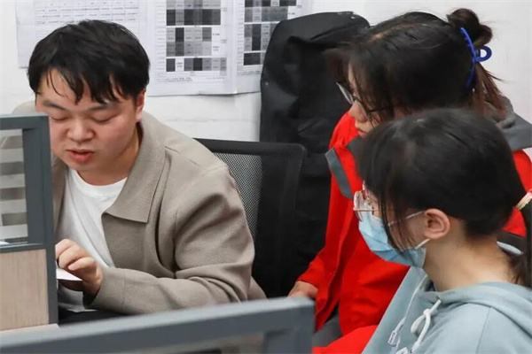 重庆艺考文化课有哪些学校可以报?总结教学严谨学校