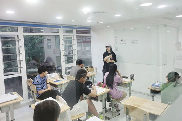 南宁高三复读学校有哪所学校比较好一点？靠谱学校介绍