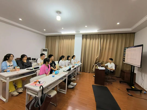 北京哪个播音艺考主持学校好？整理高水平师资学校