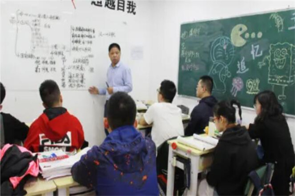 新旧高考交替能复读吗？分析对复读生的影响