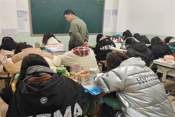 哪几个省高考不用回本地考？这些省份高考不限户籍