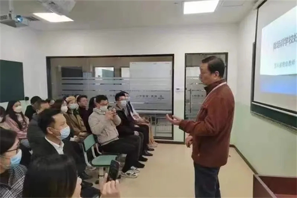 高三复读能在原来学校读吗？怎么找学校