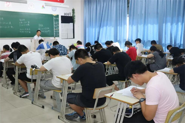 上海高三复读有哪些机构可以报名?梳理教学严谨机构