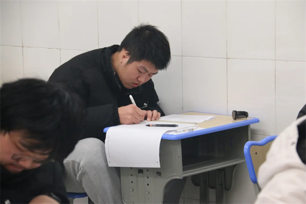 成都艺考文化培训学校哪家好一点啊？备受关注学校