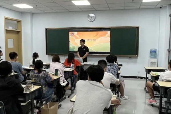 南京附近高三复读学校有哪些地方？靠谱学校推荐