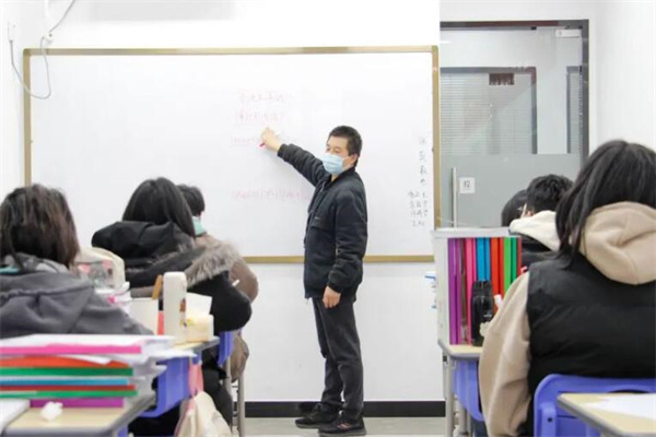 2025年南京高三复读可以去哪些学校读呢？这7所学校值得考虑