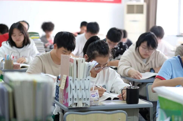 重庆高中复读学校有哪些好？报名前一定看看