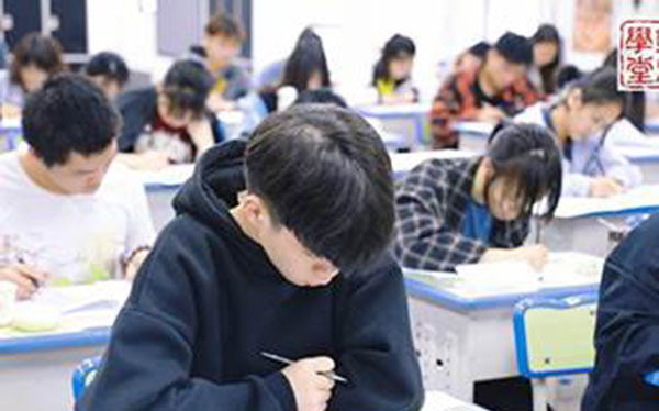 哪些广州高三复读学校好？筛选有模拟考试的机构