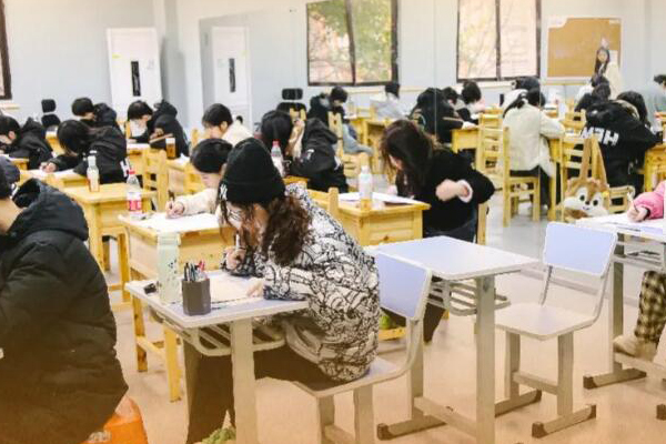 天津高考复读班有什么学校可以报？整理精细复讲学校