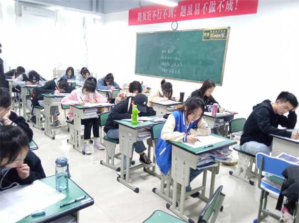 昆明高考复读学校有哪些？介绍精心编排课程学校