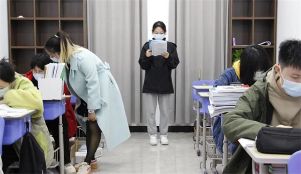 广州复读高中复读学校哪家好一点呢？定期的考试和测评学校推荐