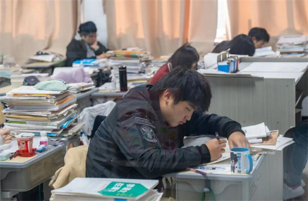 广州高复学校有几家校区在哪里？整理智能化教育学校