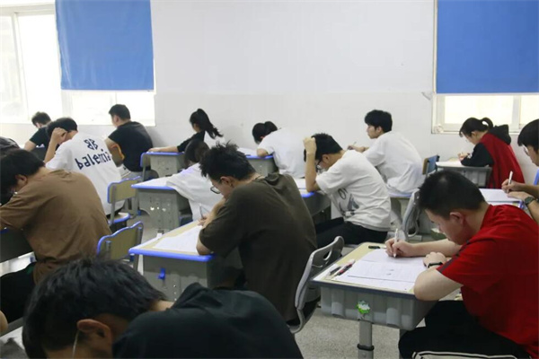 兰州高三复读班哪里好一点呢？互动教学学校推荐