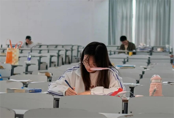 南京高三复读培训班有哪些学校可以报名?优质备考学校推荐