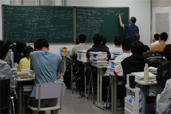 福州高考复读学校有哪些学校好点？高升学率推荐这几家