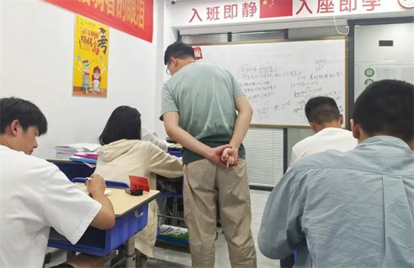 贵阳高复班有哪些学校可以上的？好师资学校盘点