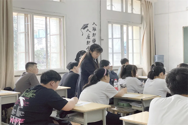 长春可以复读的高中有哪几所?家长提前了解