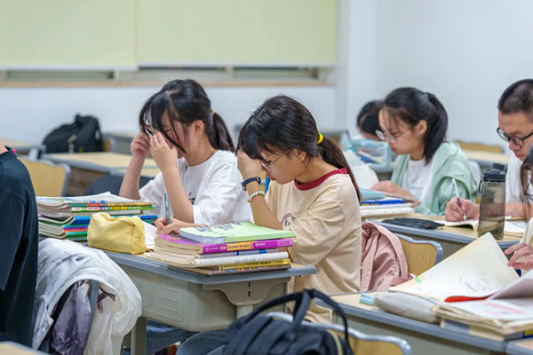 杭州高考复读学校哪里好点?盘点分层教学地方