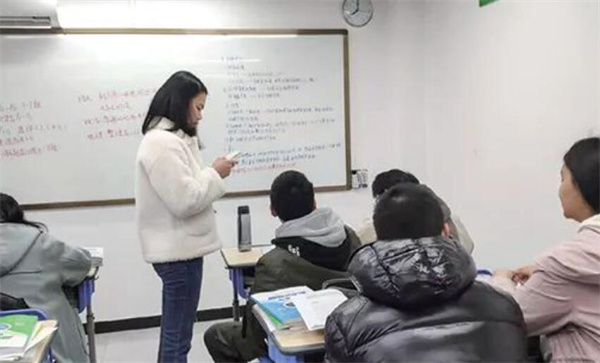 福州高考复读哪家比较好？这3家学校比较细致