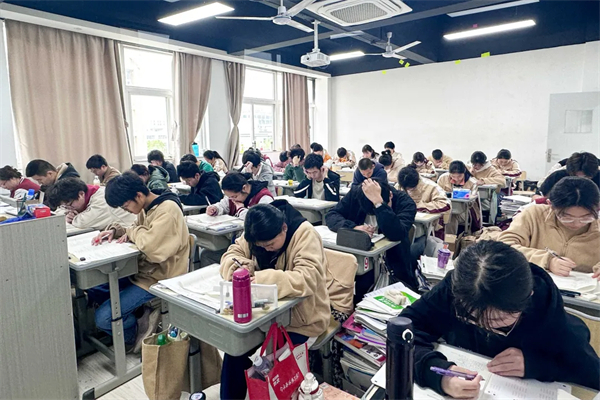 天津高考复读机构推荐哪家?这3家都不错