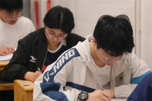 深圳正规高三复读学校有哪些？盘点这3家学校