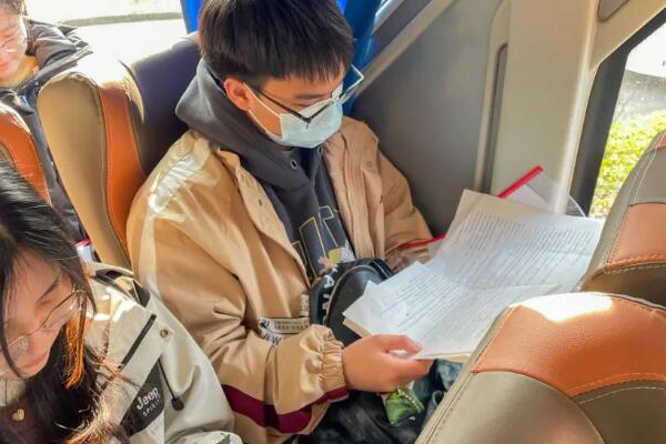 重庆高复班有哪些学校可以上？这几家负责任