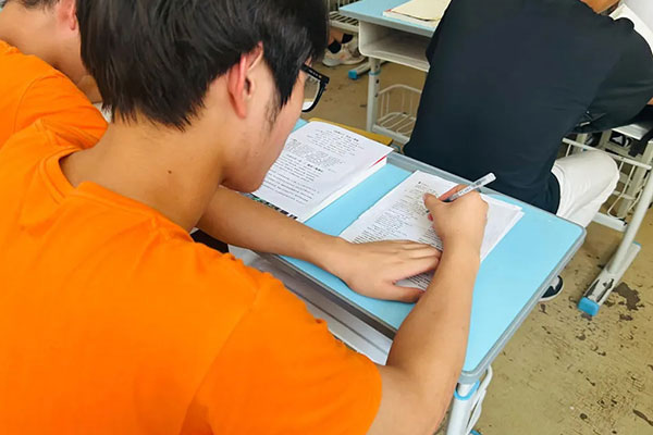 郑州高复班有哪些学校可以报考的？一文答疑