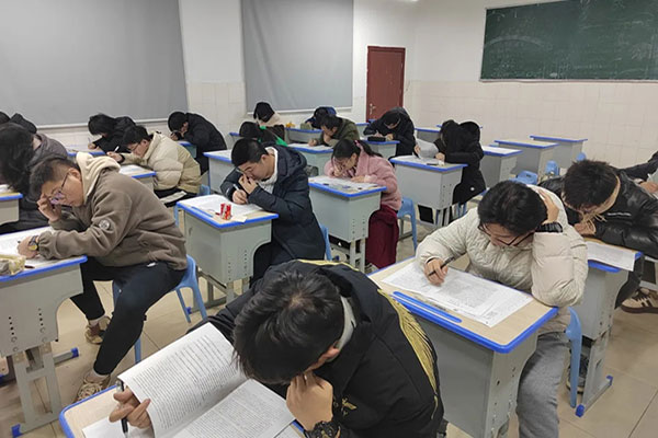 天津高复学校哪个好？盘点多元化辅导学校