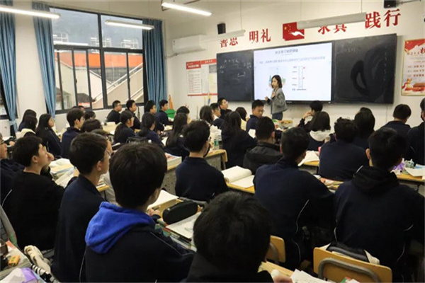 南京高三复读培训学校有哪些地方？教学手段独特学校