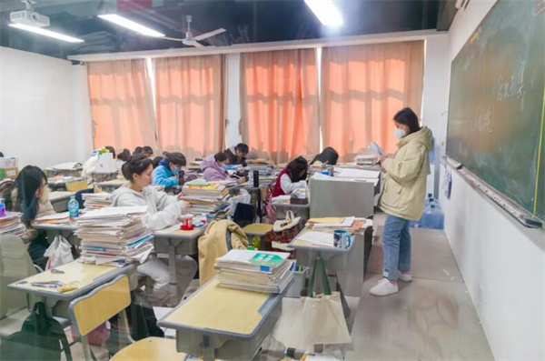 成都正规的高考复读学校在哪里报名？学习氛围良好学校