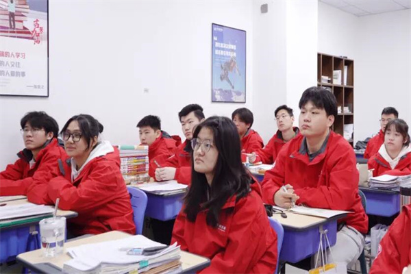 贵阳有哪些高中学校招复读生?这三家知道