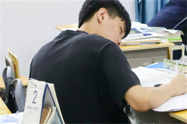 重庆正规的高考复读学校在哪里？推荐这3家专业学校