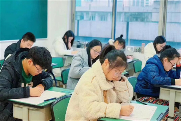 天津高三复读培训班有哪些？这几家排名靠前