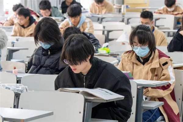 长沙正规的高三复读学校在哪里啊？精选模拟考试学校