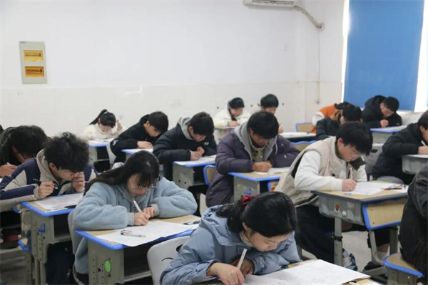 家长推荐!!福州高三复读培训班哪家好一点?认准这3家