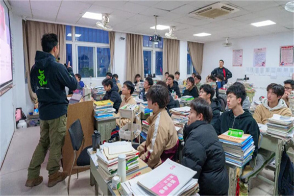 苏州正规高三复读学校有哪几所学校？推荐个别针对辅导学校