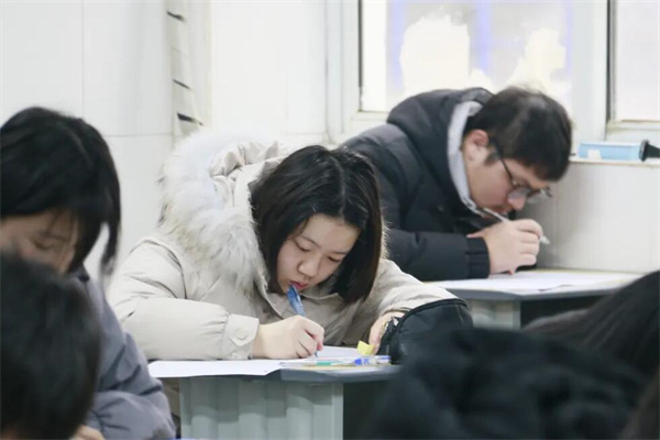 武汉复读高中有哪些学校？推荐精细管理学校