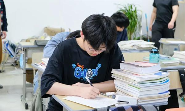济南高中复读学校哪个好一点？师资好的学校一览