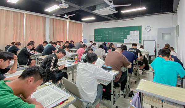 广州正规的高考复读学校，报名推荐这4家