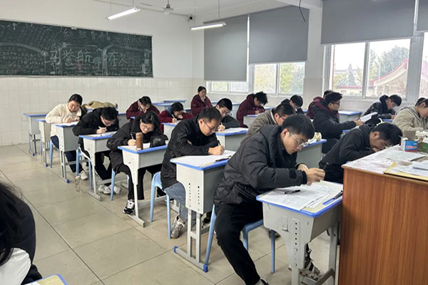 东莞招复读生的高中学校有哪些？整理高效备考学校