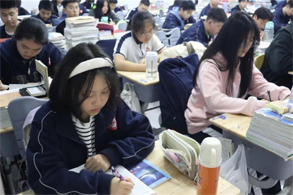 杭州高中复读学校哪里好点？推荐教学灵活学校