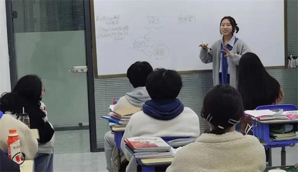 石家庄高复班有哪些学校可以上？辅导和指导学校推荐