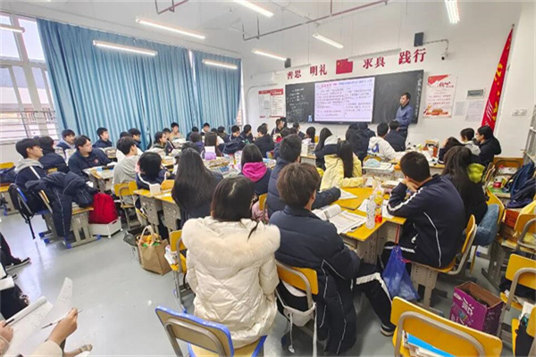 广州高考复读班有哪些学校可以报？课程体系完善学校